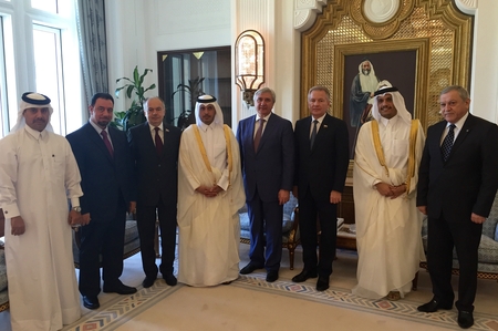 
Ильяс Умаханов встретился с Премьер-министром Катара Шейхом Абдаллой Бен Насером Аль Тани