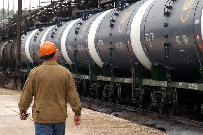 
Узбекистан рассматривает вопрос импорта нефтепродуктов из Ирана