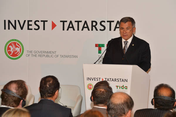 
Президент Татарстана встретился с главой катарского банка Al Khaliji
