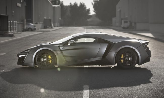 
W Motors. На пути в Монако
