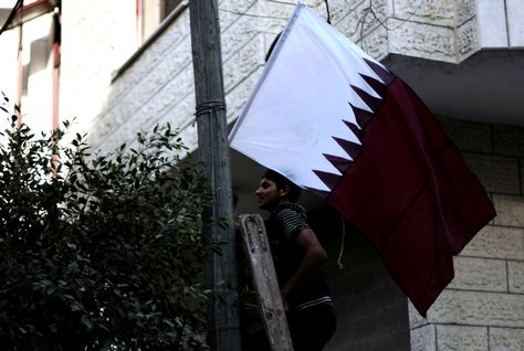
Катар принялся восстанавливать дома в Газе