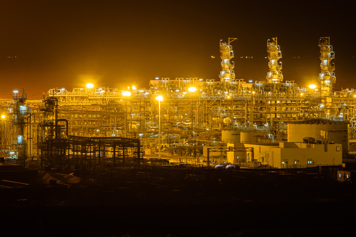 
Газпром-нефть начала производство СУГ в Ираке