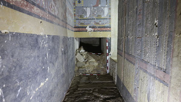 
Ученые нашли в Египте разграбленные гробницы времен первых фараонов
