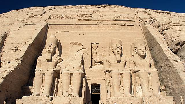 
В Египте обнаружили руины дворца фараона Рамсеса II