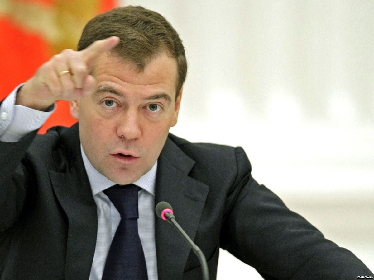 
Медведев назначил торгового представителя России в ОАЭ